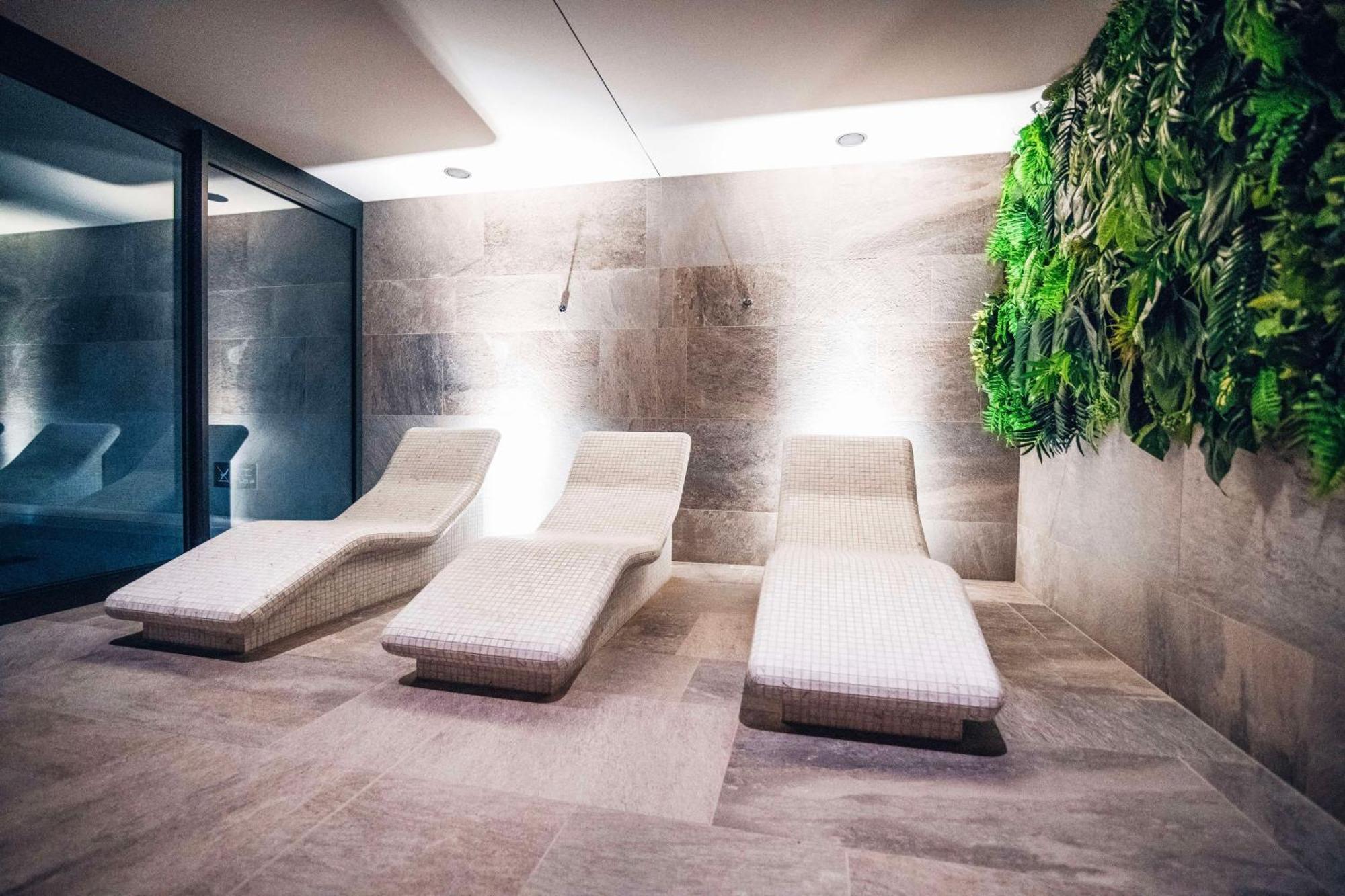 Radisson Resort 코워브제크 외부 사진