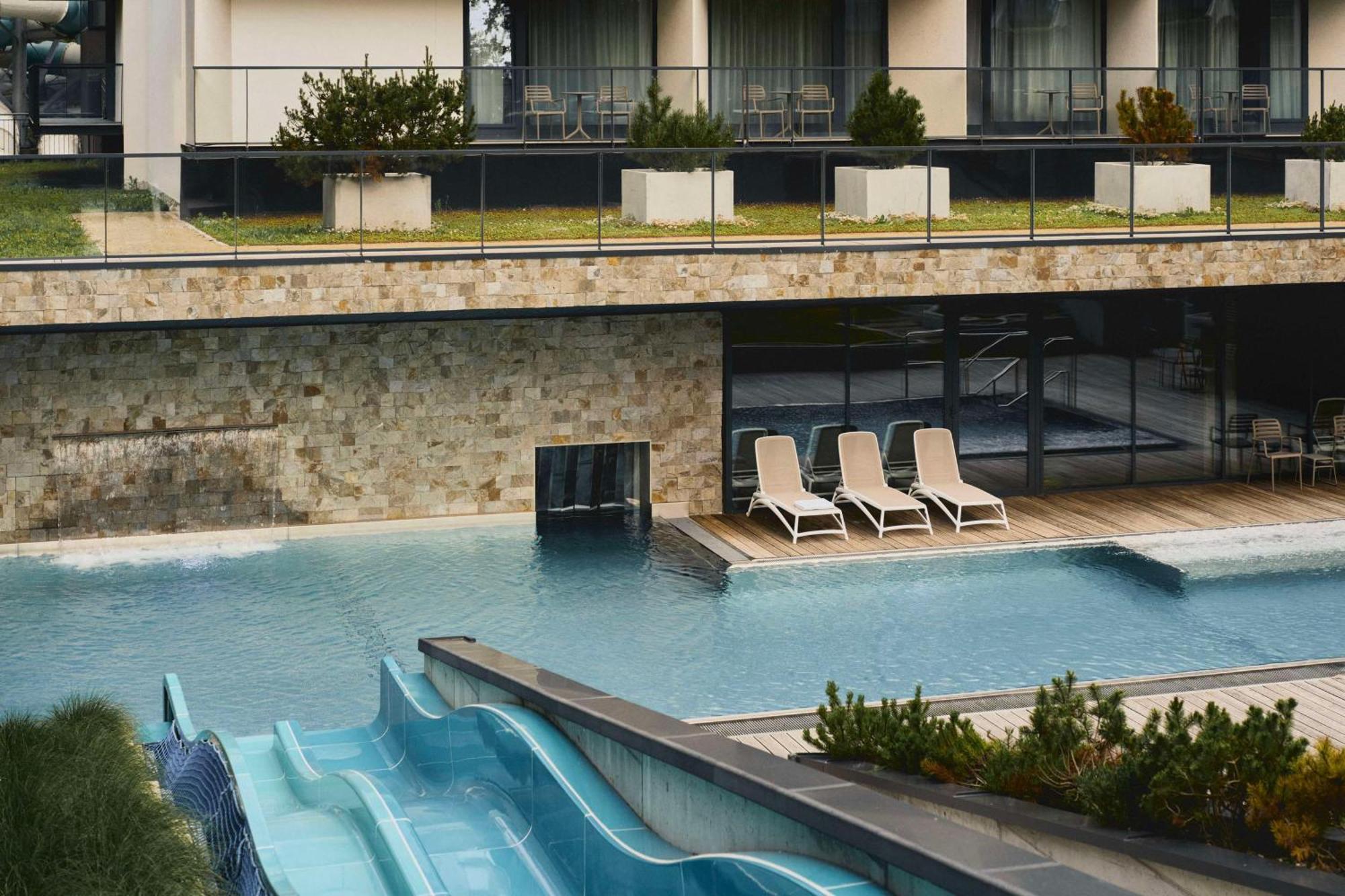 Radisson Resort 코워브제크 외부 사진